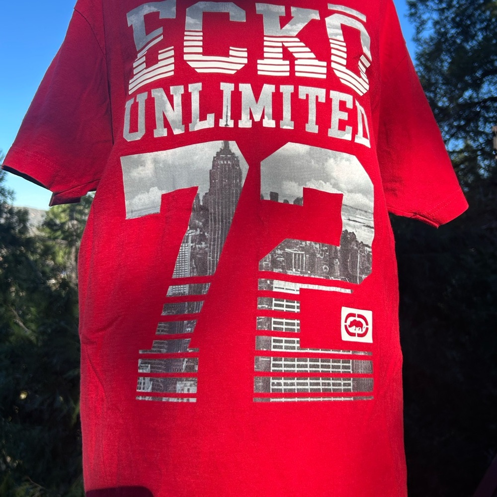 Ecko Unlimited Red Graphic Tee